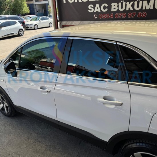 Opel Crossland X Krom Cam Çerçeve Nikelajı Tam Tur Opel Crossland X Krom Cam Çerçeve Nikelajı Tam Tur
