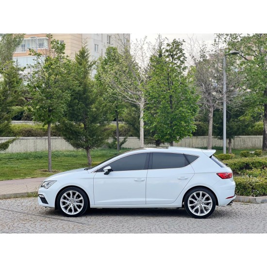 Seat Leon Krom Cam Çerçevesi 2013-2019 Uyumlu