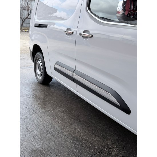 Fiat Doblo Krom Yan Kapı Çıtası 2020 Üzeri Uyumlu 